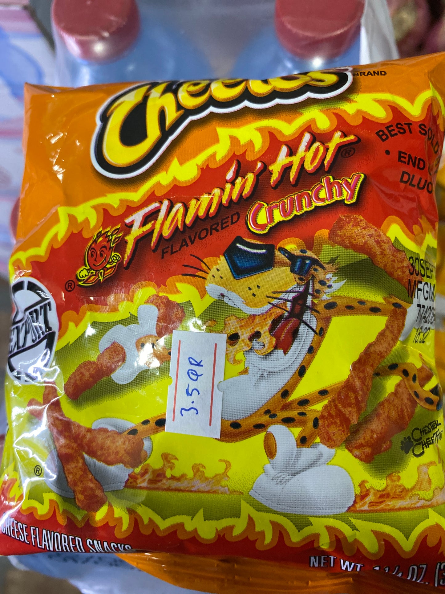 Cheetos flamin hot crunchy